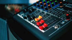 Canlı Radyo Dinle Türkçe Pop Ve Arabesk Yayın Akışı - canlı radyo dinle